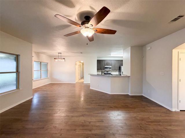270 County Road 4213, Decatur, TX 76234