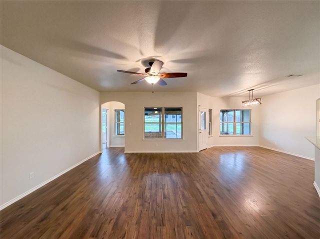 270 County Road 4213, Decatur, TX 76234