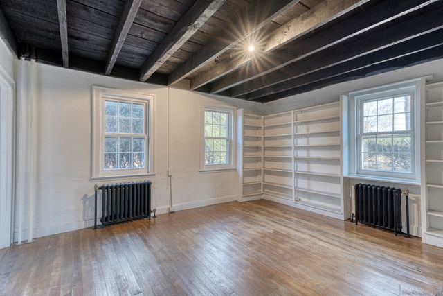 668 Middle Turnpike, Mansfield, CT 06268