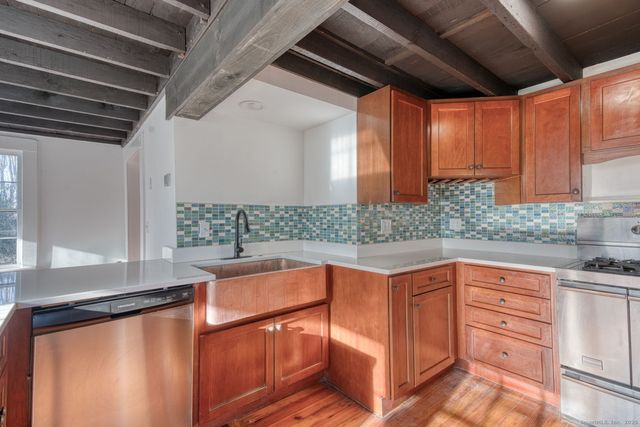 668 Middle Turnpike, Mansfield, CT 06268