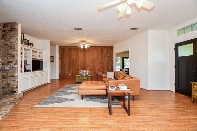 22035 Buescher Road, Tomball, TX 77377