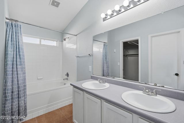 7821 S Kilbrennan Way, Tucson, AZ 85747