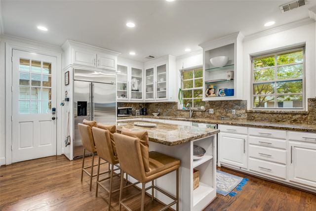 7138 Westbrook Lane, Dallas, TX 75214