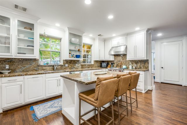 7138 Westbrook Lane, Dallas, TX 75214