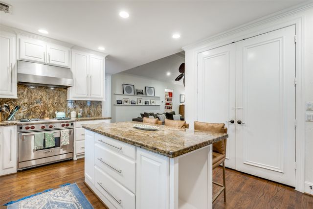 7138 Westbrook Lane, Dallas, TX 75214