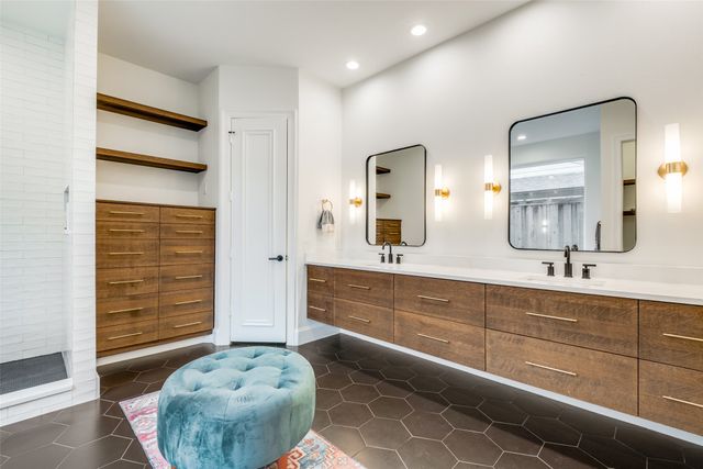 7138 Westbrook Lane, Dallas, TX 75214