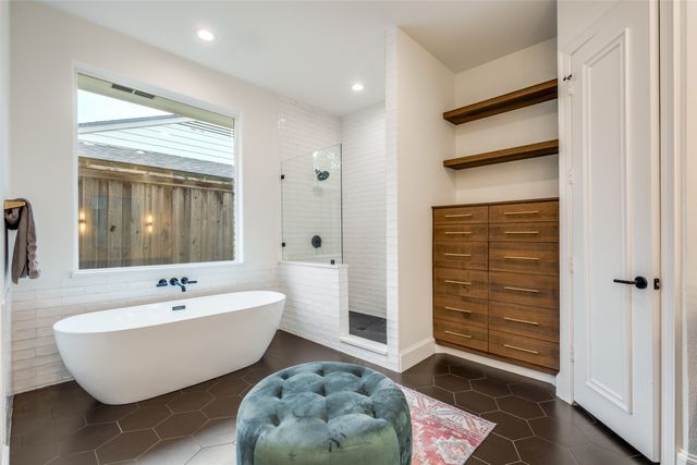 7138 Westbrook Lane, Dallas, TX 75214