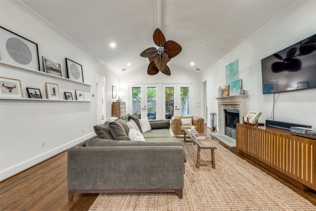 7138 Westbrook Lane, Dallas, TX 75214