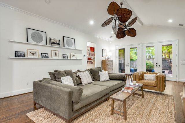 7138 Westbrook Lane, Dallas, TX 75214