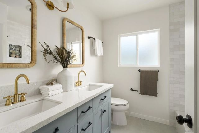 4993 February St, San Diego, CA 92110