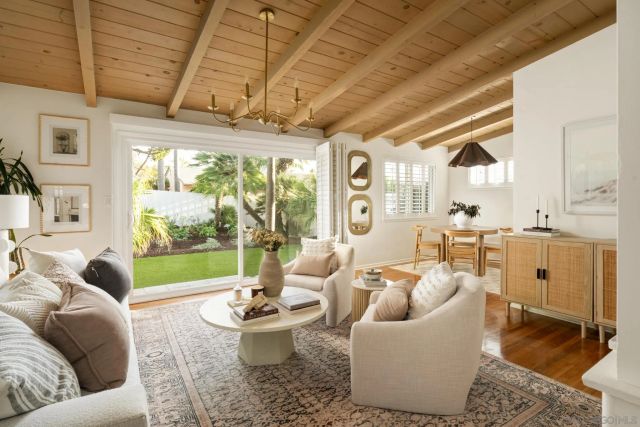 4993 February St, San Diego, CA 92110