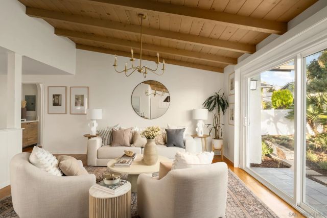 4993 February St, San Diego, CA 92110