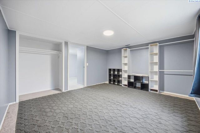 198604 E Bowles Rd, Kennewick, WA 99337