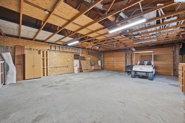 198604 E Bowles Rd, Kennewick, WA 99337