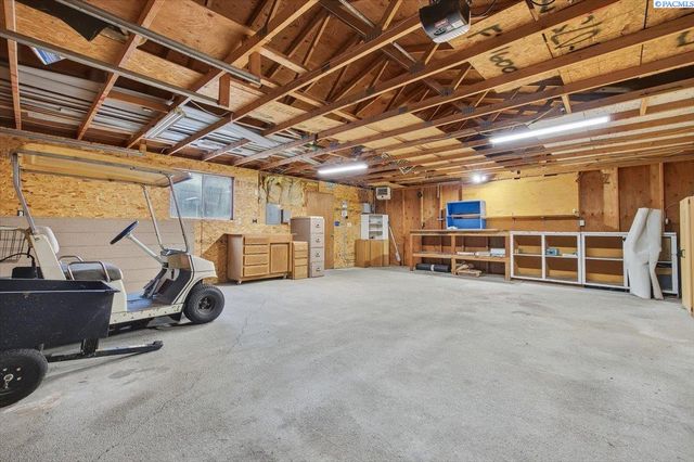 198604 E Bowles Rd, Kennewick, WA 99337