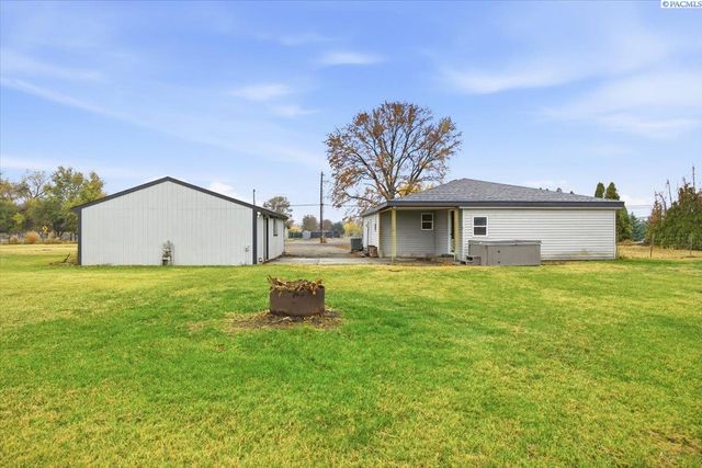 198604 E Bowles Rd, Kennewick, WA 99337