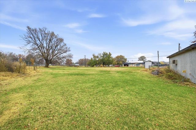 198604 E Bowles Rd, Kennewick, WA 99337