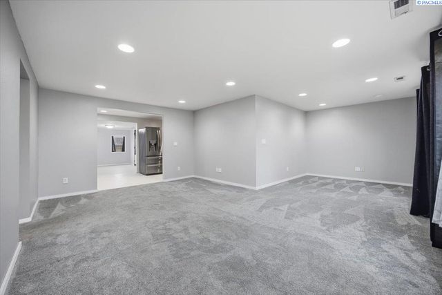 198604 E Bowles Rd, Kennewick, WA 99337