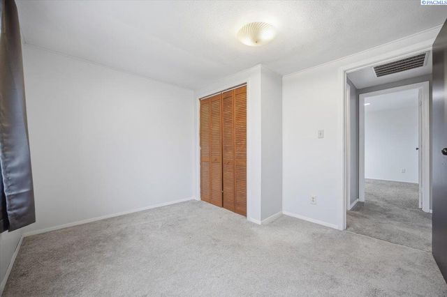 198604 E Bowles Rd, Kennewick, WA 99337