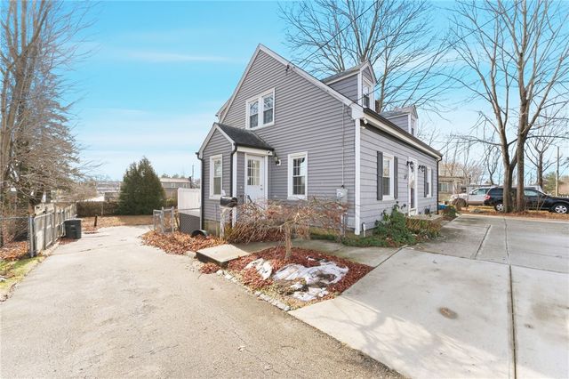 252 South Main Street, Coventry, RI 02816