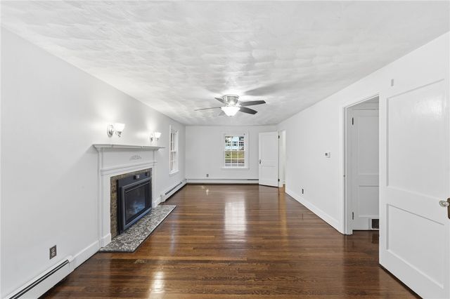 252 South Main Street, Coventry, RI 02816