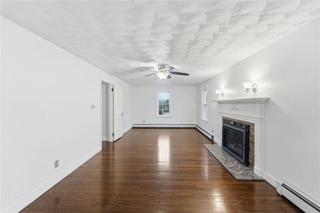 252 South Main Street, Coventry, RI 02816