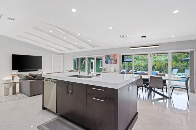 20984 Shady Vista Lane, Boca Raton, FL 33428