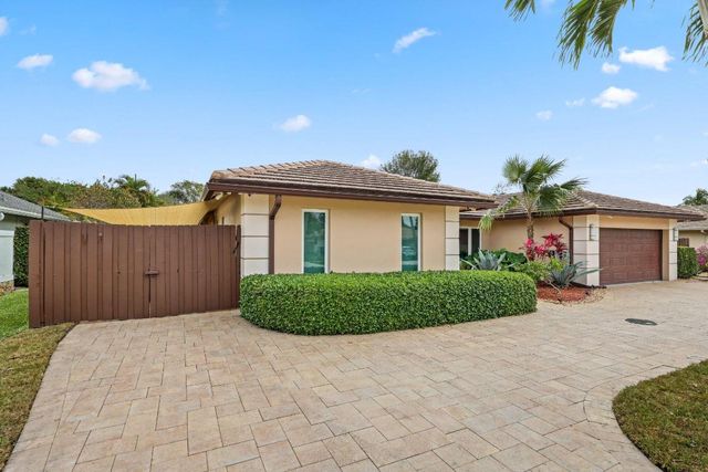 20984 Shady Vista Lane, Boca Raton, FL 33428