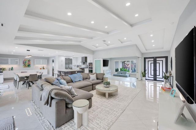 20984 Shady Vista Lane, Boca Raton, FL 33428