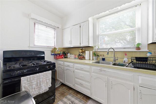 3497 W 129th Street, Cleveland, OH 44111