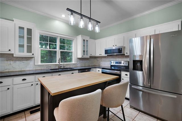95 Sable Court, Jasper, GA 30143