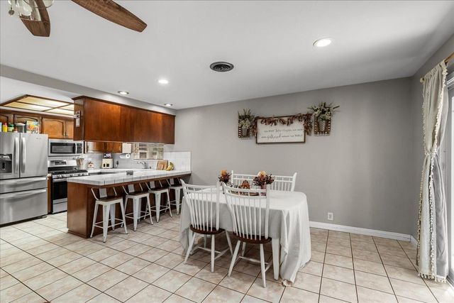 1875 Shadyside Ct, Oakdale, CA 95361