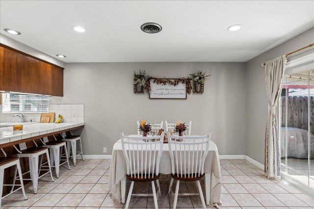 1875 Shadyside Ct, Oakdale, CA 95361