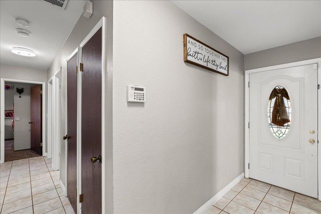 1875 Shadyside Ct, Oakdale, CA 95361