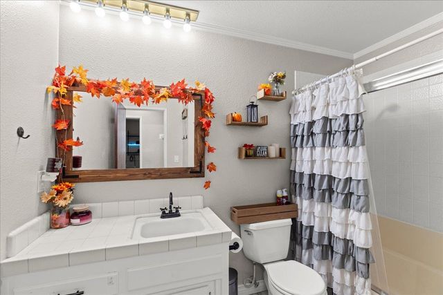 1875 Shadyside Ct, Oakdale, CA 95361