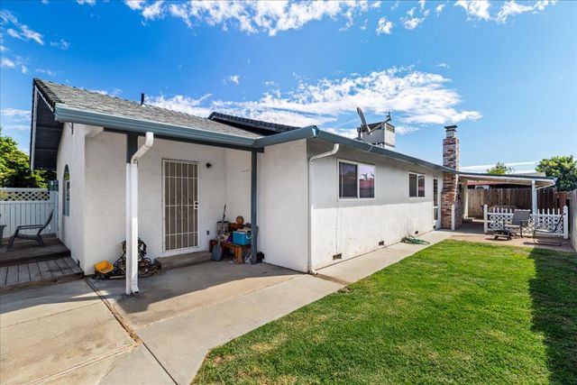 1875 Shadyside Ct, Oakdale, CA 95361