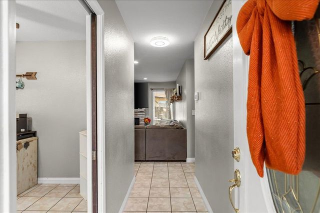 1875 Shadyside Ct, Oakdale, CA 95361