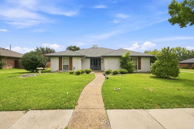 2005 Yorkstown Drive, Ennis, TX 75119