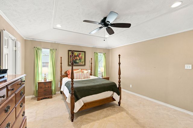 2005 Yorkstown Drive, Ennis, TX 75119