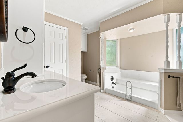 2005 Yorkstown Drive, Ennis, TX 75119