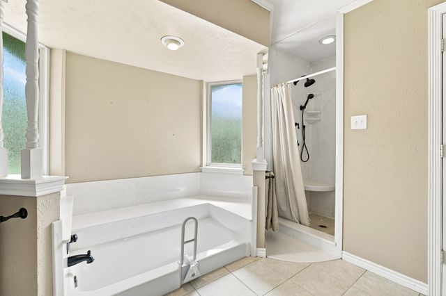 2005 Yorkstown Drive, Ennis, TX 75119