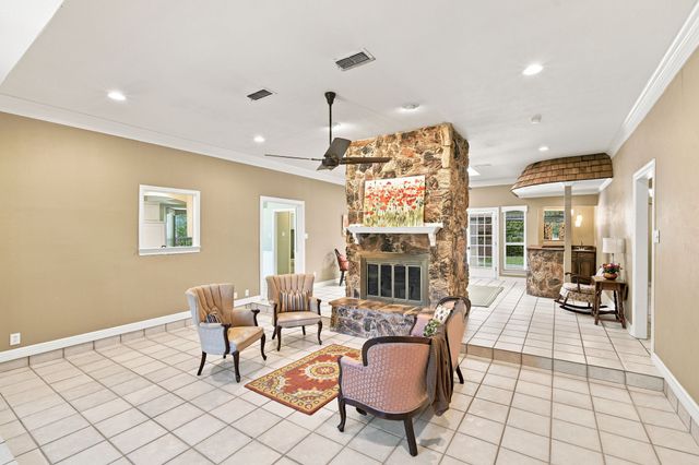 2005 Yorkstown Drive, Ennis, TX 75119
