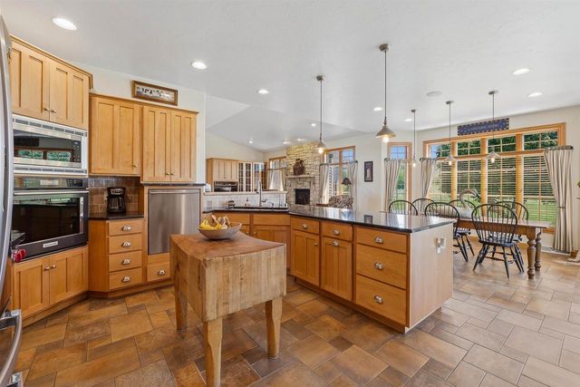 1229 WINCHESTER AVENUE, Fond Du Lac, WI 54935