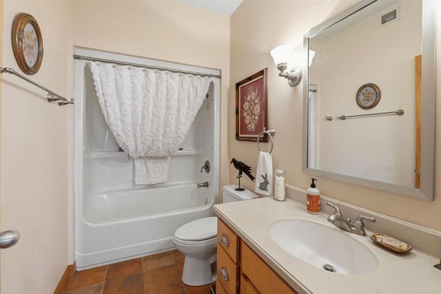 1229 WINCHESTER AVENUE, Fond Du Lac, WI 54935