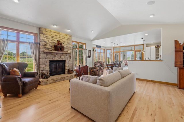 1229 WINCHESTER AVENUE, Fond Du Lac, WI 54935