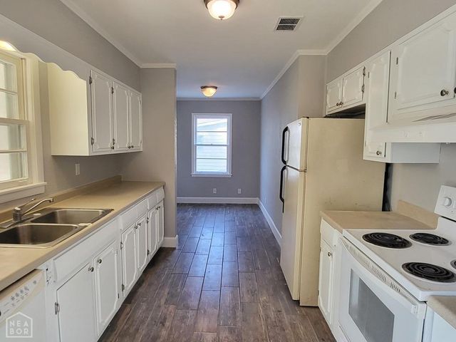 1815 W College Boulevard, Jonesboro, AR 72401