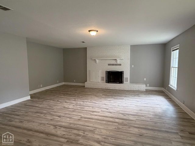1815 W College Boulevard, Jonesboro, AR 72401