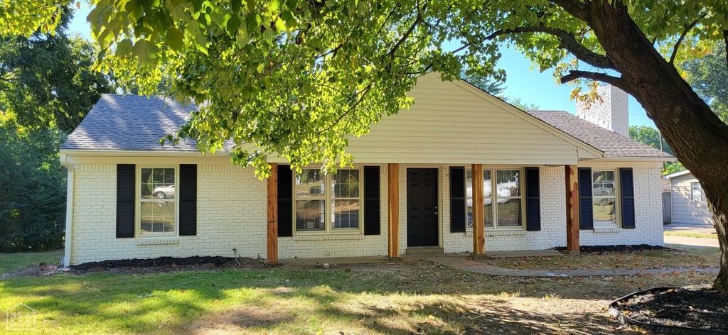 1815 W College Boulevard, Jonesboro, AR 72401