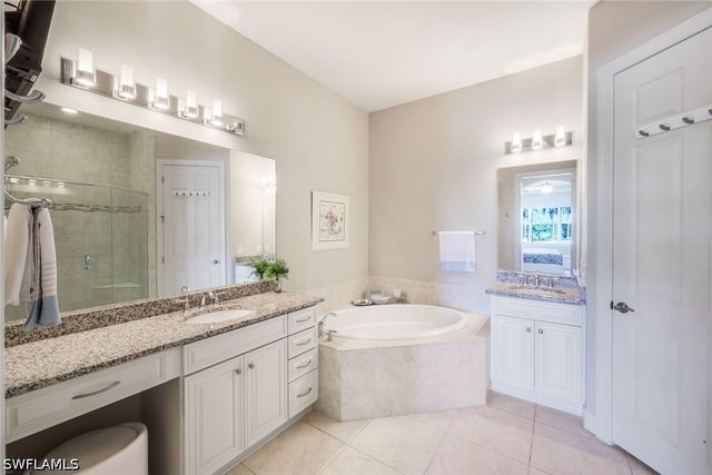 8835 Nautical Landing CIR 201, Naples, FL 34120