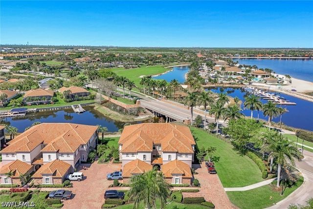 8835 Nautical Landing CIR 201, Naples, FL 34120